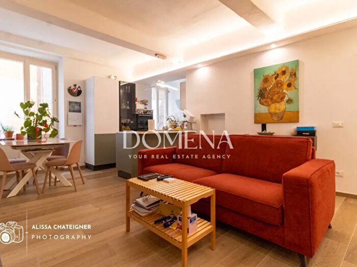 Appartamento con 7 locali in vendita in Siena