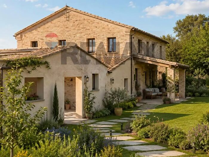 Casa con 5 locali in vendita in San Mommeo, Belvedere Ostrense