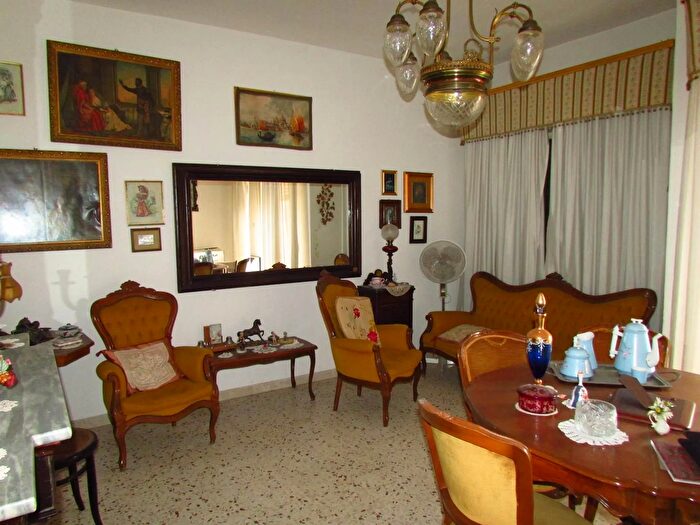 Appartamento con 6 locali in vendita in Rione Fratelli Bandiera Sciacca, Sciacca