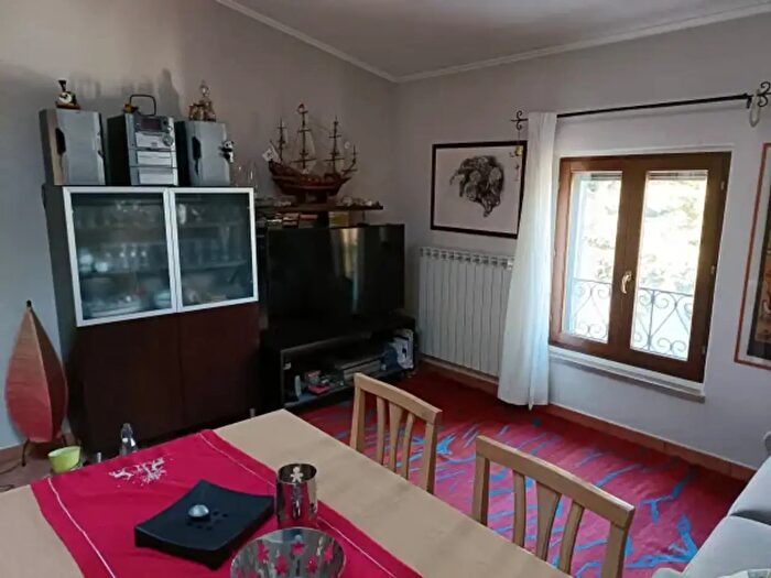 Appartamento trilocale in vendita in Via del Risorgimento, Deruta