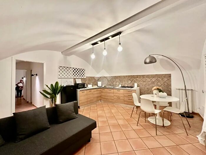 Appartamento bilocale in affitto in Salita Vetriera, Napoli