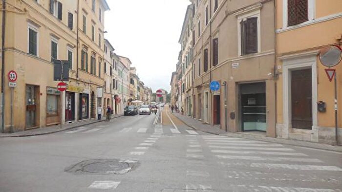 Appartamento quadrilocale in vendita in Via Raffaele Grilli, Jesi