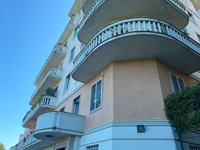 Appartamento con 5 locali in affitto in Via di San Valentino, Euclide, Roma