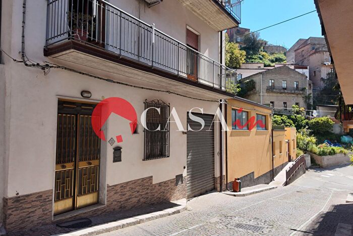 Casa con 12 locali in vendita in Via Libertà, Militello Rosmarino