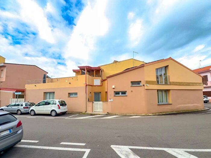 Casa quadrilocale in vendita in Via a Gramsci, Oristano