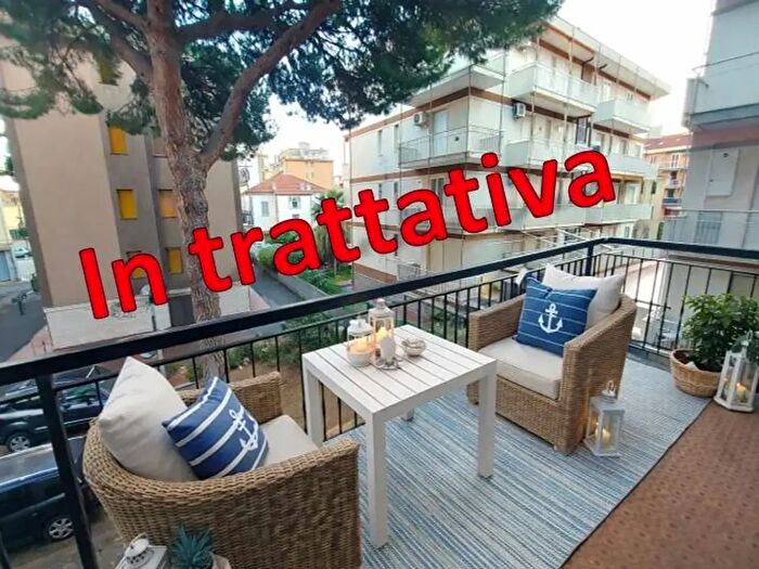 Appartamento bilocale in vendita in Viale della Repubblica, Pietra Ligure