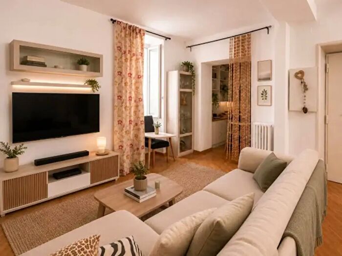 Appartamento trilocale in vendita in Via Carlo Mirabello, Roma