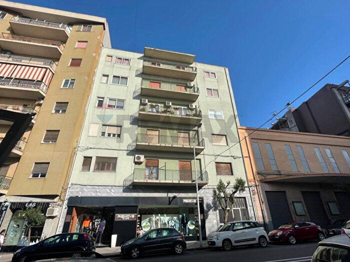 Appartamento con 5 locali in affitto in Centro, Caltagirone