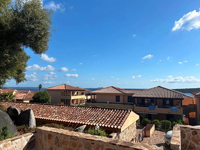 Appartamento trilocale in vendita in Golfo Aranci