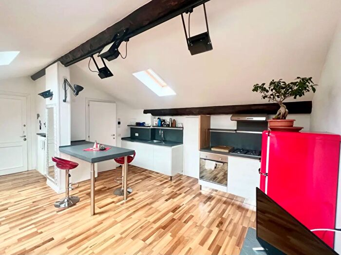 Appartamento bilocale in vendita in Via alle Prade, Introbio