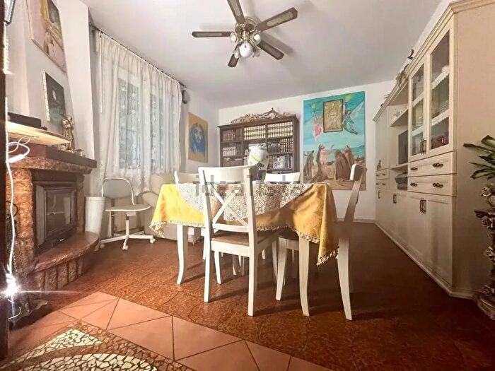 Casa con 8 locali in vendita in Via Stradone, Ravenna