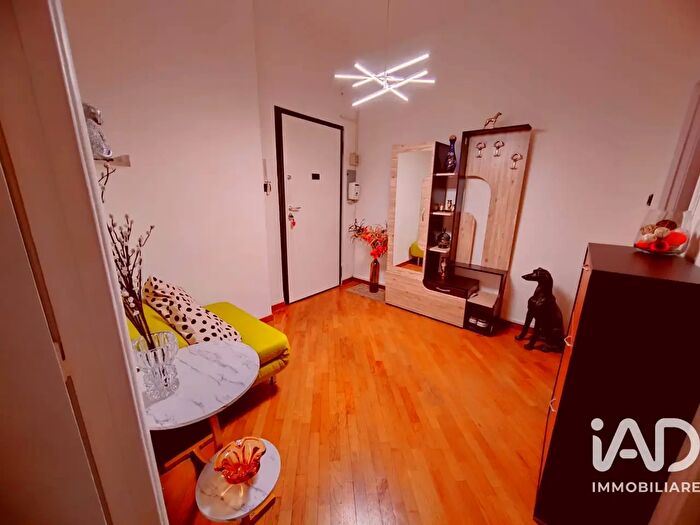 Appartamento con 6 locali in vendita in Via Giugliemotti, Genova