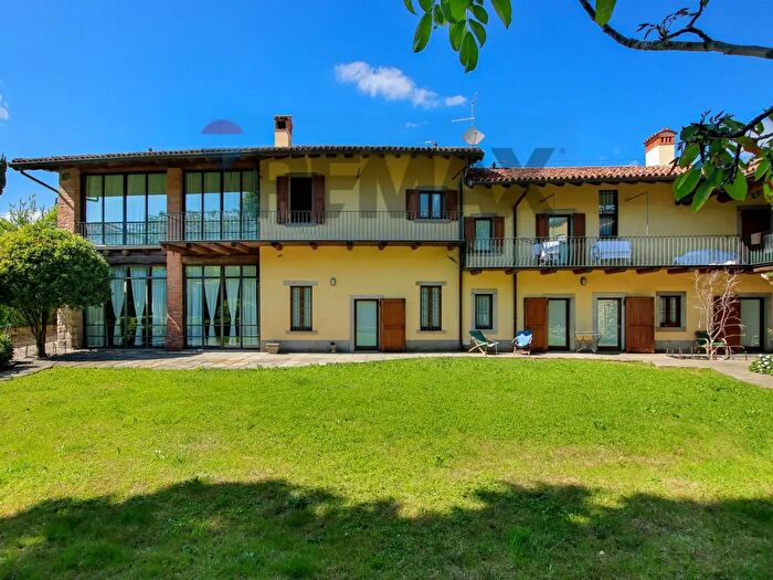 Casa quadrilocale in vendita in Bergamo