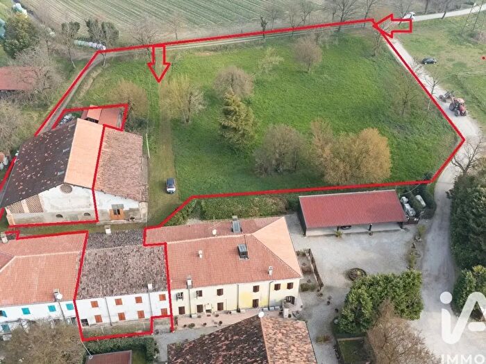 Casa con 5 locali in vendita in Strada Mantova, Marmirolo