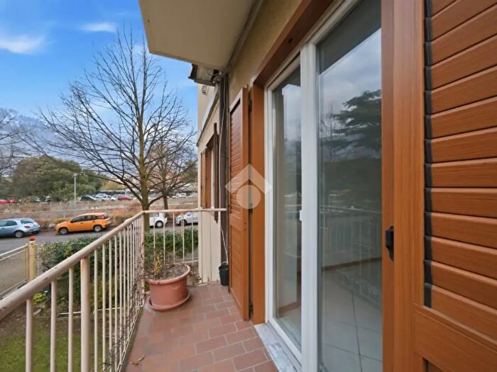 Appartamento con 5 locali in vendita in Via Circonvallazione, Rovereto