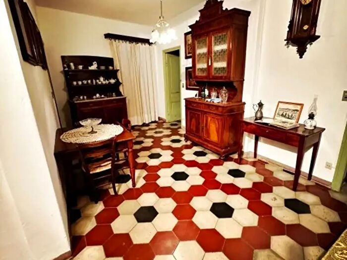 Appartamento con 5 locali in vendita in Via Artallo, Imperia