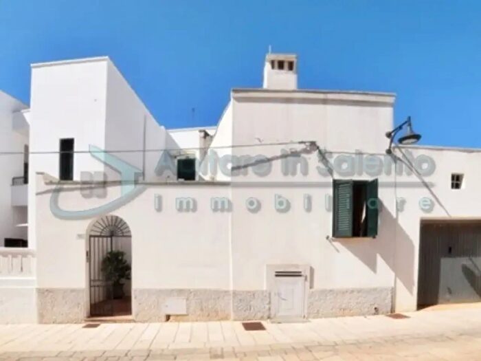 Casa bilocale in vendita in Patu'
