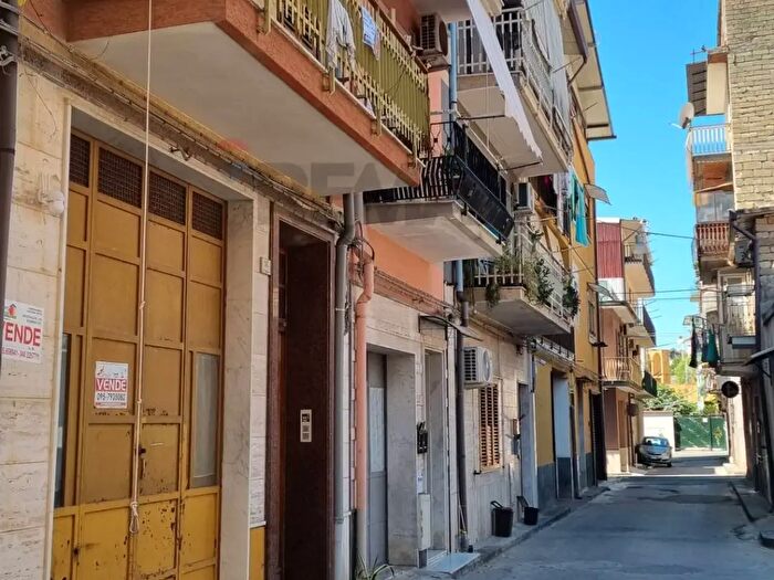 Appartamento trilocale in vendita in Via Giardinelli, Scordia