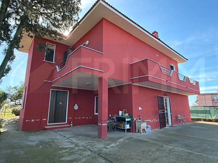 Casa con 7 locali in vendita in Via Salerno, Albano Laziale