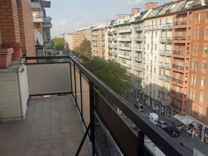 Appartamento monolocale in affitto in Via Lorenteggio, Tripoli Soderini, Milano