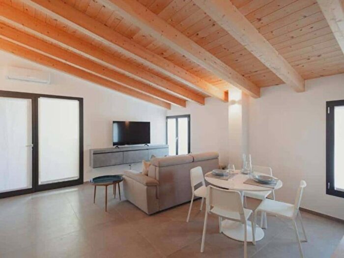 Appartamento trilocale in affitto in Piazza Emilio Alfieri, Bovisa, Milano