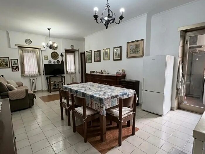 Appartamento quadrilocale in vendita in Via Mario Fioretti, Roma