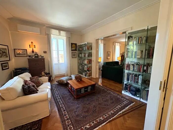 Appartamento con 5 locali in affitto in Via Ugo Foscolo, Trieste