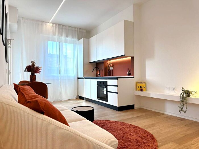 Appartamento trilocale in affitto in Via Alessandro Astesani, Affori, Milano