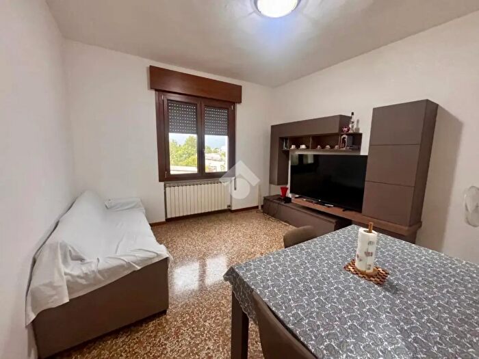 Appartamento trilocale in vendita in Via Mazzini, Mirano