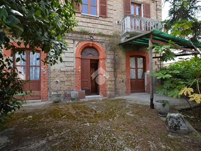 Casa trilocale in vendita in Via Dante Alighieri, Cepagatti