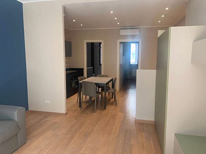 Appartamento trilocale in affitto in Via Monte Grappa, Via Grande Piazza della Repubblica, Livorno