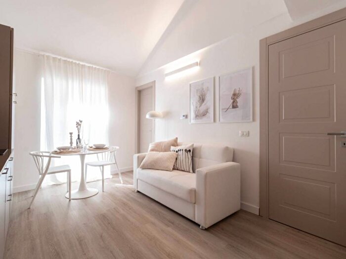 Appartamento bilocale in affitto in Via San Pio V, Ospedale, Alessandria