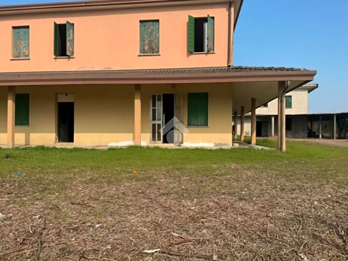Casa quadrilocale in vendita in Via della Croce, Mogliano Veneto