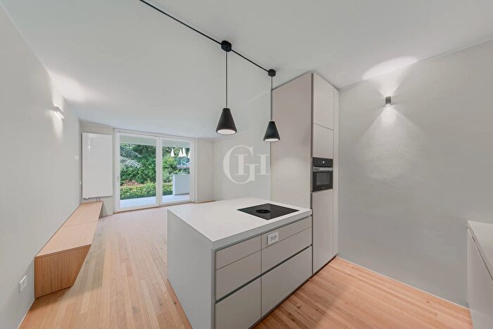 Appartamento trilocale in vendita in Gardone Riviera