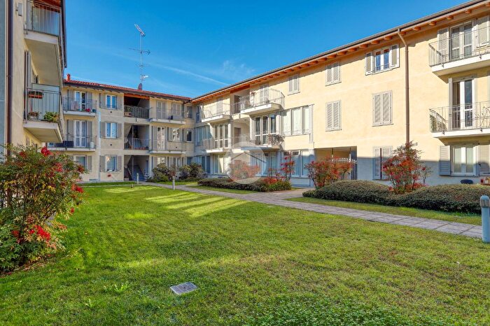 Appartamento trilocale in vendita in Corso Europa, Somma Lombardo