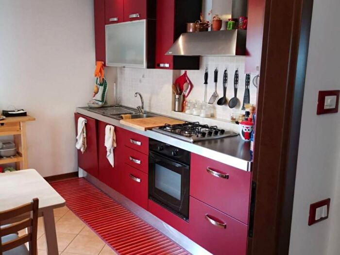 Appartamento trilocale in affitto in Via Aprile, Passo Corese, Fara in Sabina