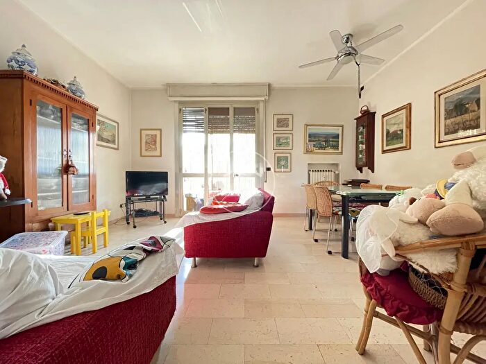 Appartamento con 5 locali in vendita in Via Benedetto Croce, Pistoia