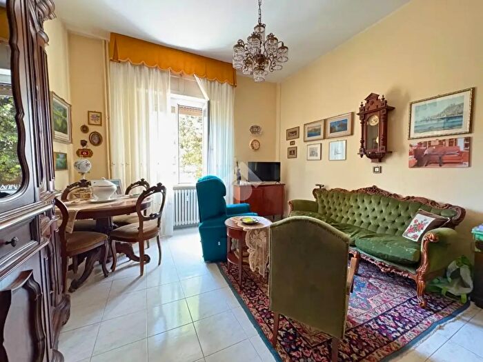 Appartamento trilocale in vendita in Via Francesco Rismondo, Ancona