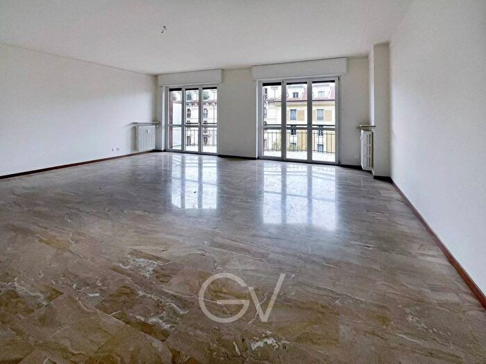 Appartamento con 5 locali in affitto in Via Carlo Ravizza, De Angeli, Milano