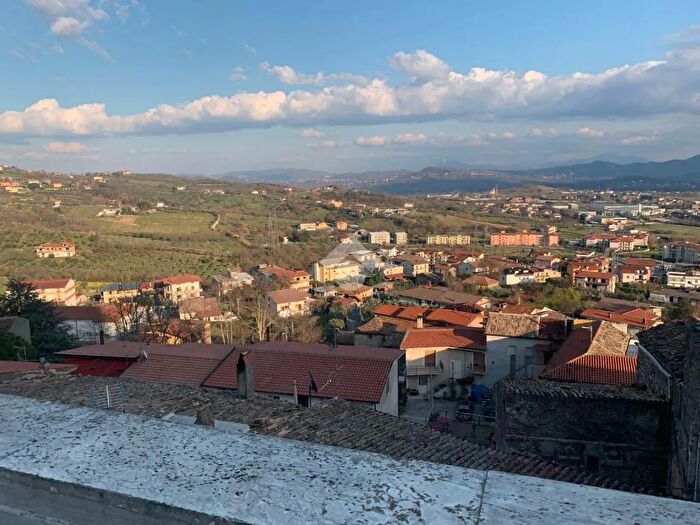 Casa quadrilocale in vendita in Via Cappella, Montesarchio