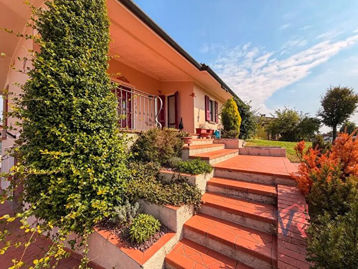 Casa quadrilocale in vendita in Via San Francesco d'Assisi, Maclodio
