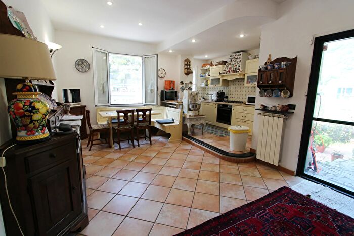 Appartamento quadrilocale in vendita in Recco