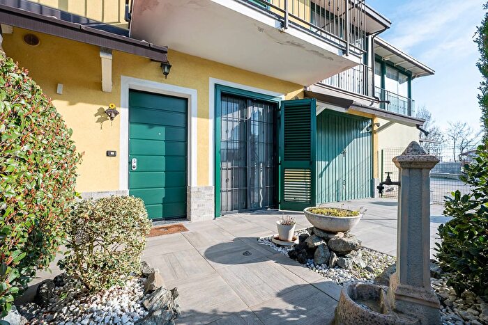 Casa con 6 locali in vendita in Via Fratelli Bandiera, Rivalta Di Torino