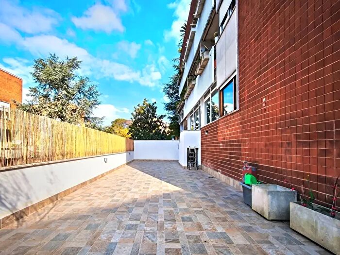 Appartamento quadrilocale in vendita in Via Vallombrosa, Roma