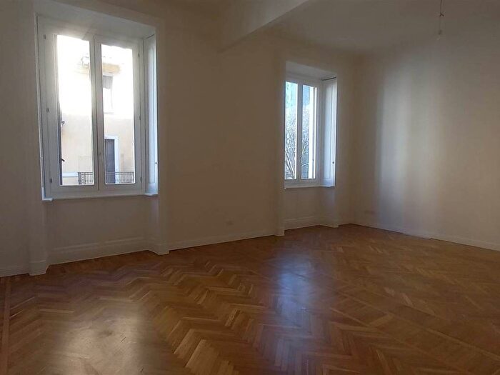 Appartamento quadrilocale in affitto in Cadore, Milano