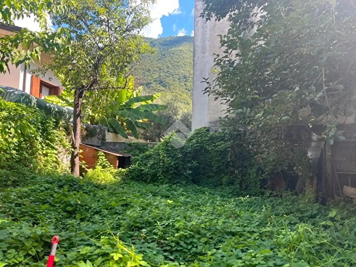 Casa con 6 locali in vendita in Solagna