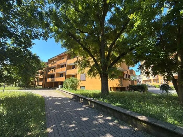Appartamento bilocale in vendita in Piazza Guido Rossa, Vittuone