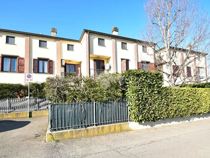 Appartamento trilocale in vendita in Via Torrione, Felino