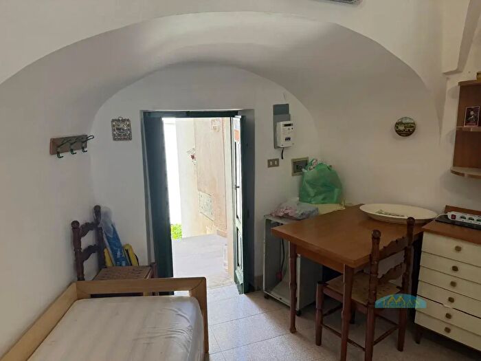 Casa monolocale in vendita in Via Paolo Chirulli, Ceglie Messapica