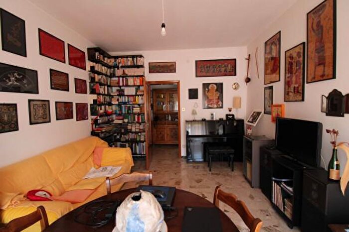 Appartamento quadrilocale in vendita in Via Staffolo, Jesi